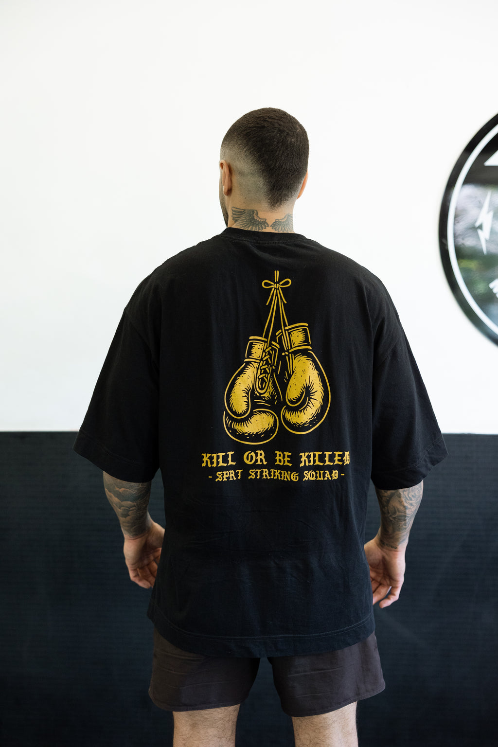 Sparta - Camiseta Overiszed 30.1 - Striking [ Estampa Dourada ]